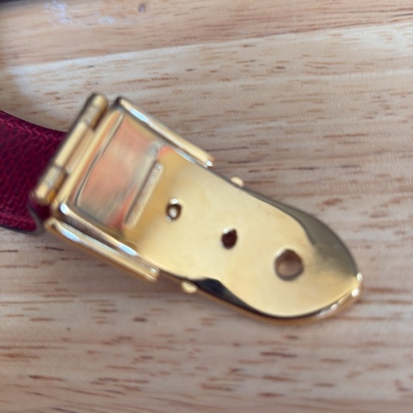 Gucci Vintage Red Lizard Hinged Cuff Bracelet - Picture 10 of 11